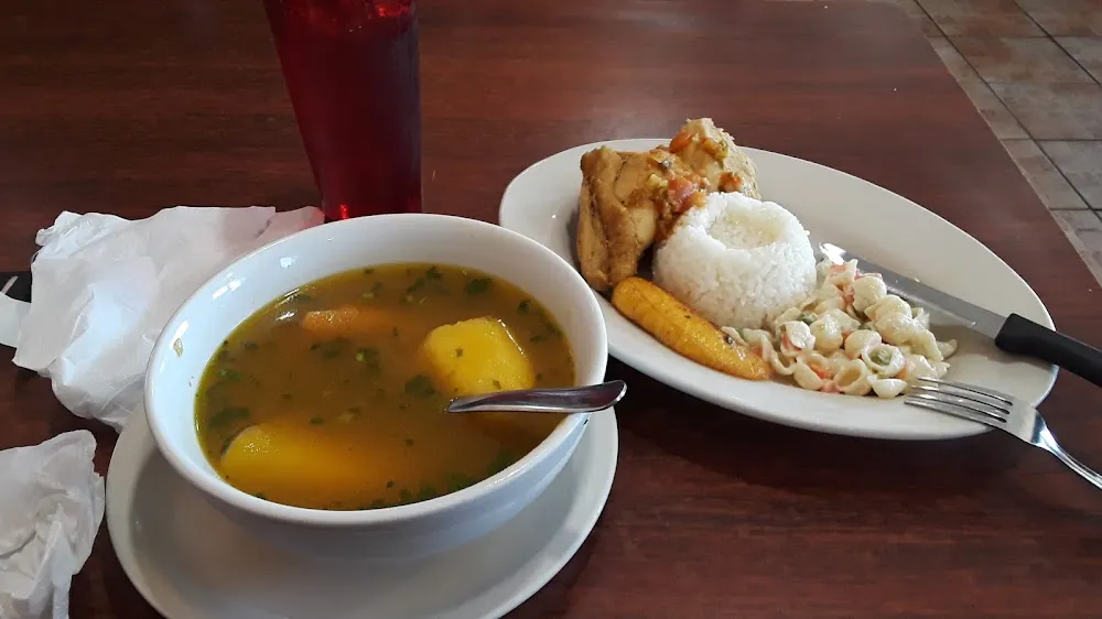 Sancocho De Gallina